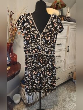 LOFT Black Floral Short Dress with Braided Trim. NWT